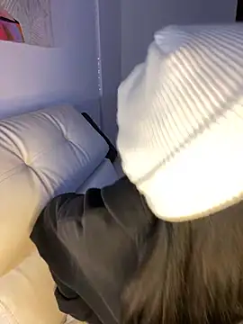 eileensophi online show from 03-01-25, 03:10