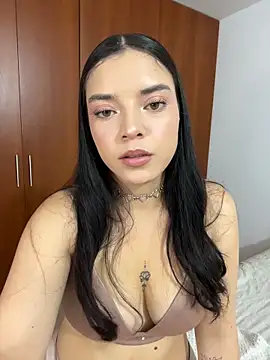 Snapshot of eileensophi chatting on 03-26-26, 03:34 eileensophi online show from 03-26-26, 03:34