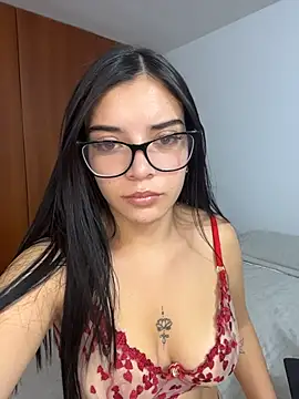 eileensophi online show from 07-25-26, 03:37