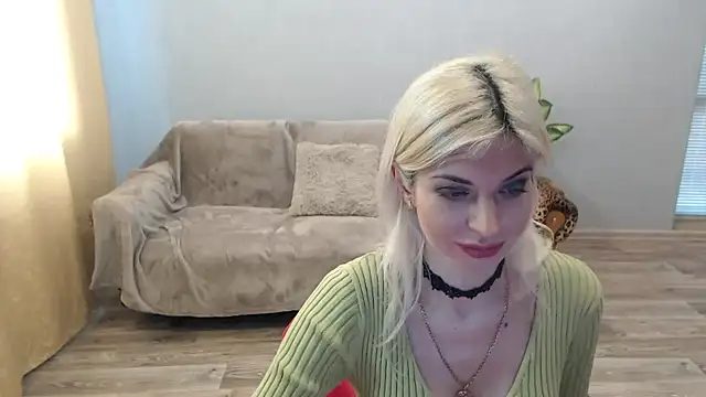 SexyBeatriice online show from 04-09-26, 06:30