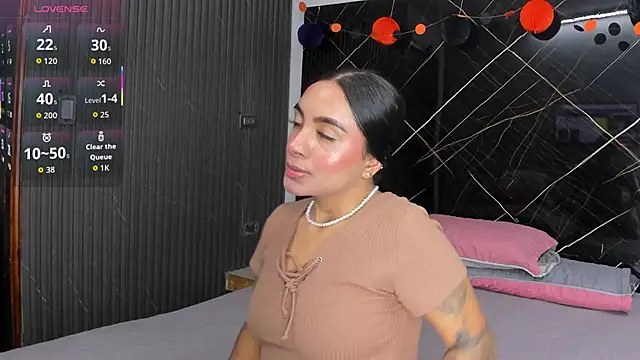 Estefy gomez09 online show from 11-06-25, 04:02