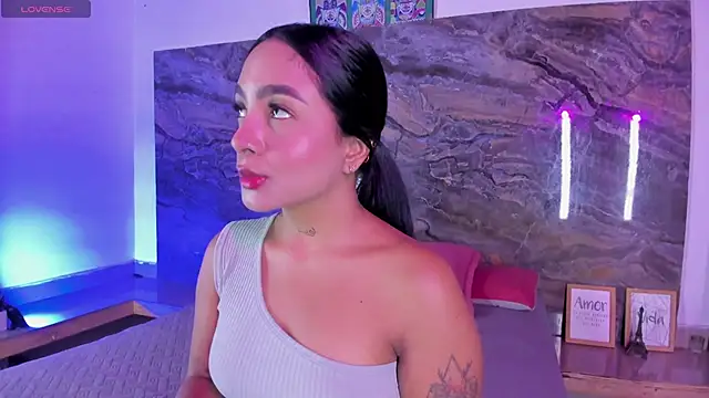 Estefy gomez09 online show from 06-02-26, 12:51