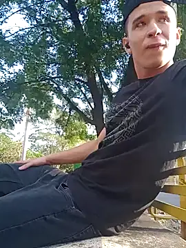 arevalo1124 online show from 09-26-25, 09:41