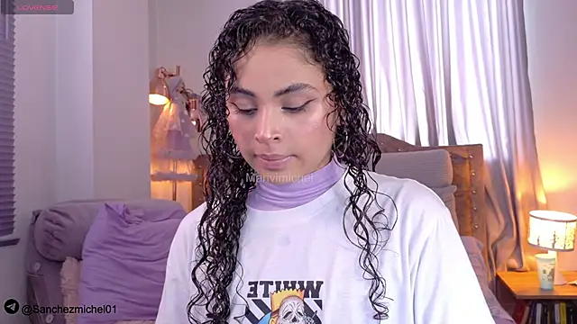 Marivimichel1 online show from 10-27-25, 07:07