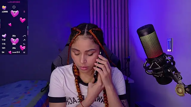 Marivimichel1 online show from 10-29-25, 07:04