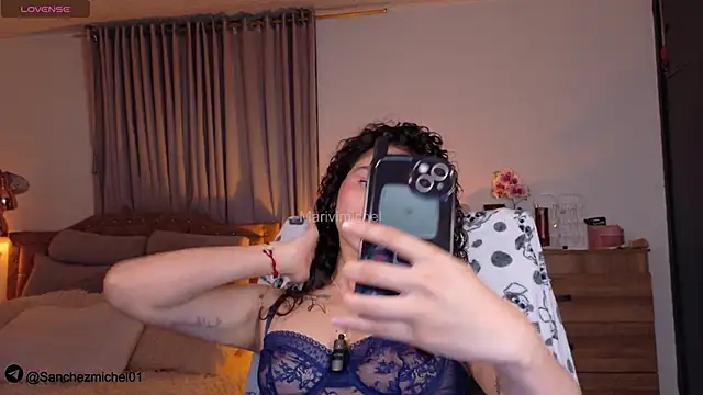 Marivimichel1 online show from 11-19-25, 05:07