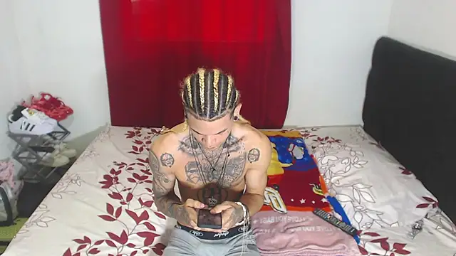 hot man05 online show from 02-19-25, 04:22