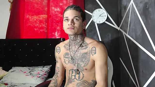 hot man05 online show from 10-02-25, 04:47