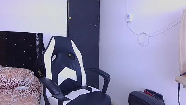 hot man05 online show from 10-30-25, 09:15