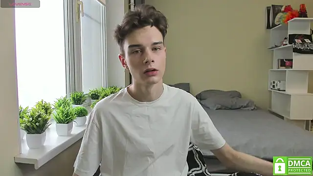 Snapshot of avegothy- chatting on 03-04-25, 10:46 avegothy- online show from 03-04-25, 10:46