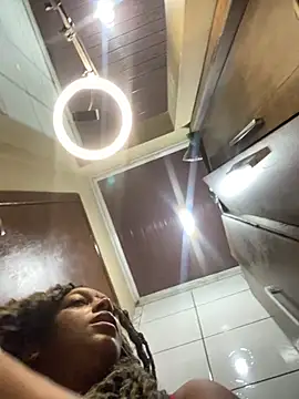 Snapshot of vanessajob5554 chatting on 02-10-25, 02:16 vanessajob5554 online show from 02-10-25, 02:16