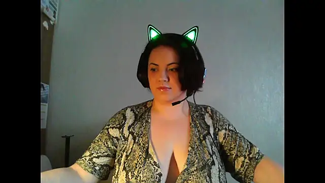 Snapshot of BlackkkVelvet chatting on 03-07-25, 12:01 BlackkkVelvet online show from 03-07-25, 12:01