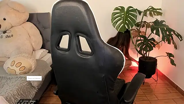 Snapshot of soymmia1 chatting on 03-22-25, 11:42 soymmia1 online show from 03-22-25, 11:42