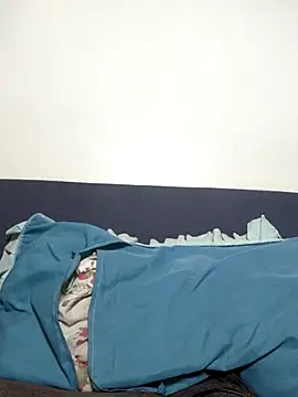 Snapshot of johnlovex chatting on 10-10-25, 09:58 johnlovex online show from 10-10-25, 09:58