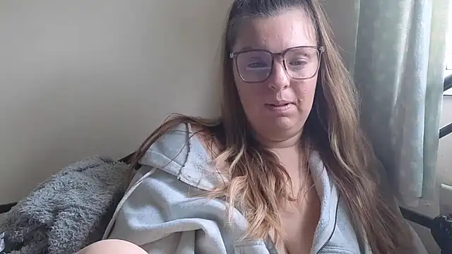 Snapshot of Demi_WelshX chatting on 10-15-25, 09:09 Demi WelshX online show from 10-15-25, 09:09