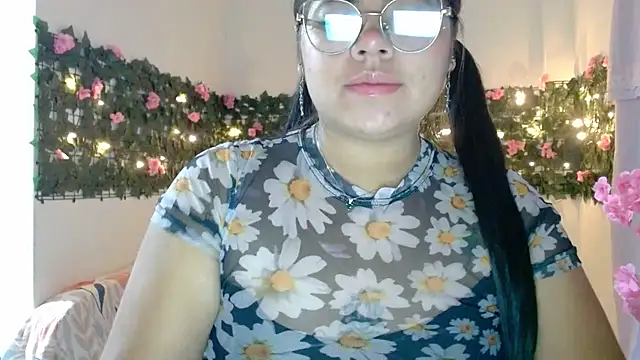 viccky vick online show from 11-19-25, 01:27