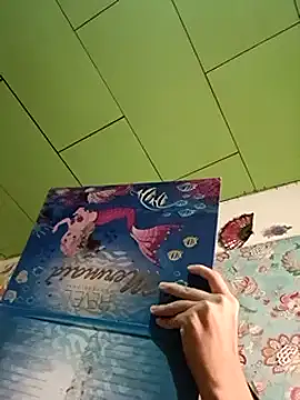 Little Saori online show from 02-14-25, 01:13