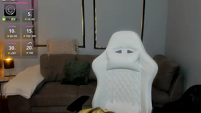 Anya-Ray online show from 11-23-25, 01:22