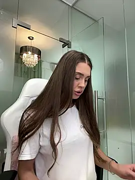 Anya-Ray online show from 06-17-26, 11:56