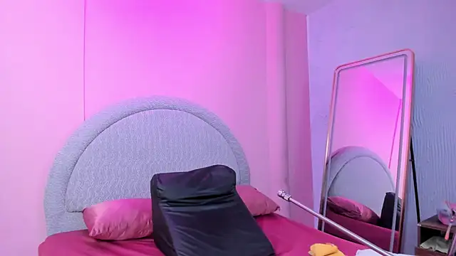 yeikafoxy online show from 04-26-26, 11:19