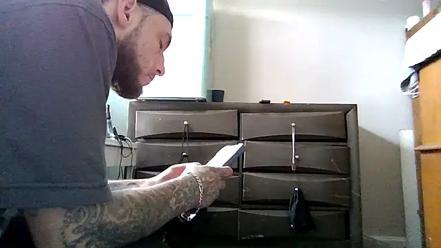 cruz815 online show from 04-13-26, 12:43