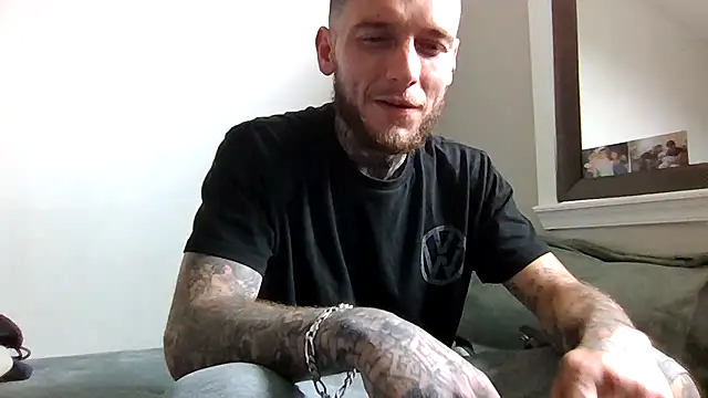 cruz815 online show from 04-22-26, 04:41