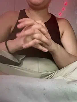 Snapshot of UnshavenPussyLoversonly chatting on 03-17-25, 05:16 UnshavenPussyLoversonly online show from 03-17-25, 05:16