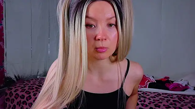 TwerkingCheerleader online show from 01-16-26, 04:11