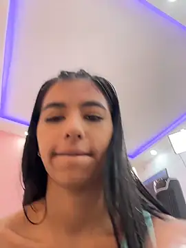 Snapshot of eva_roseee chatting on 06-18-26, 04:00 eva roseee online show from 06-18-26, 04:00