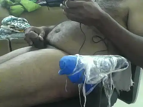 awesomeroc123 online show from 01-12-25, 08:36