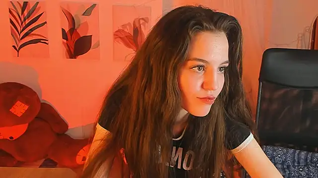 Snapshot of MilaStoyne chatting on 02-23-25, 08:33 MilaStoyne online show from 02-23-25, 08:33