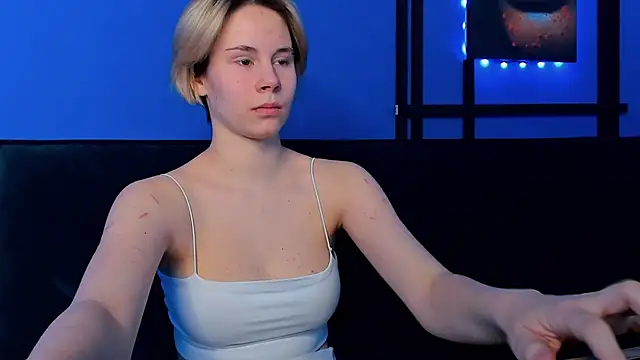 Snapshot of BettyCarter07 chatting on 02-18-25, 09:21 BettyCarter07 online show from 02-18-25, 09:21