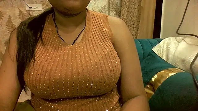 Snapshot of Kannu- chatting on 05-20-26, 02:01 Kannu- online show from 05-20-26, 02:01