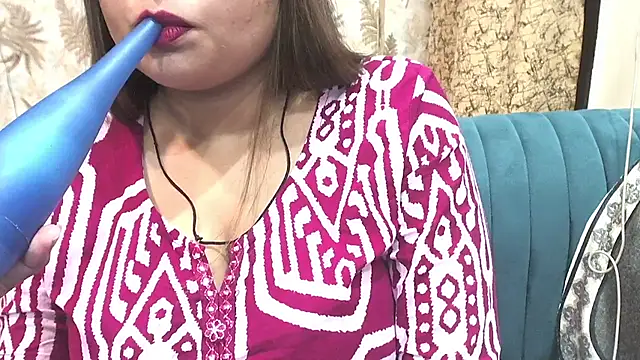 Snapshot of Kannu- chatting on 07-14-26, 10:54 Kannu- online show from 07-14-26, 10:54