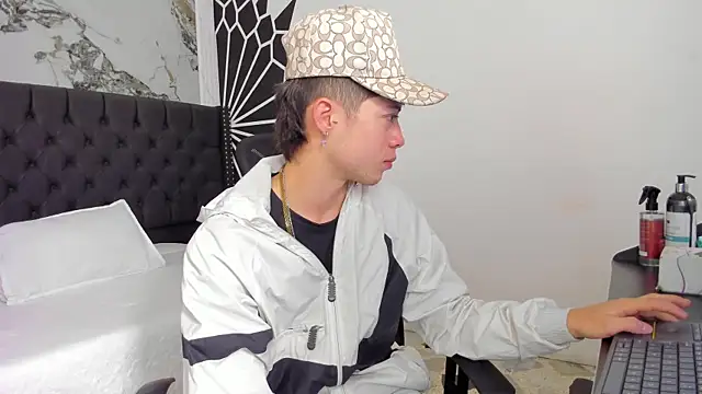 marcuscollins1  online show from 02-27-26, 12:38