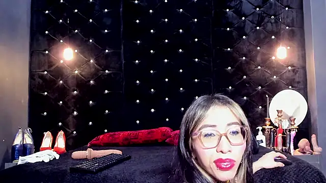 Mara Gonzalez online show from 07-28-26, 12:48