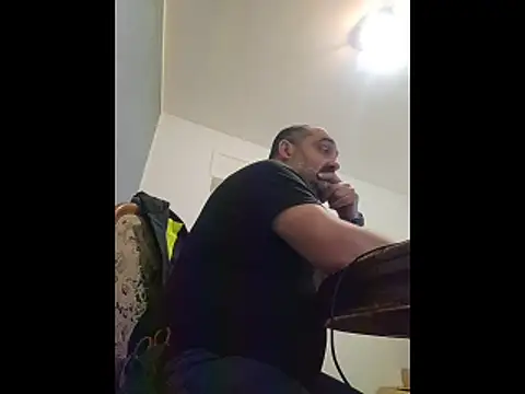 fuocovivo4 online show from 03-05-26, 03:41