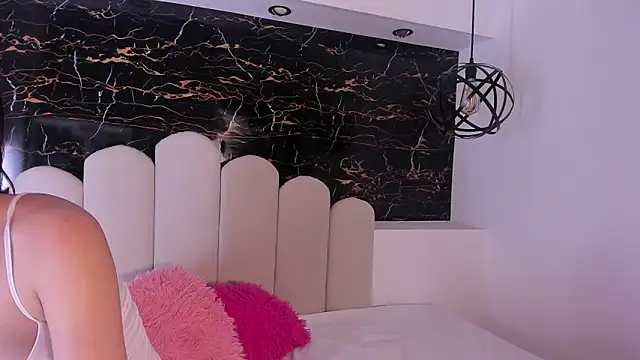 Annyrosee online show from 12-04-25, 08:28