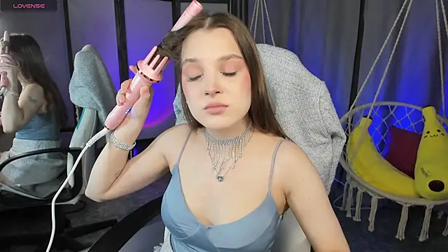 kaisajenner online show from 02-19-26, 09:16