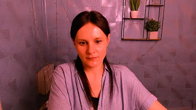 Snapshot of ValeriaHeart_ chatting on 01-31-25, 01:56 ValeriaHeart online show from 01-31-25, 01:56