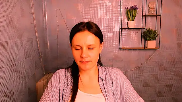 Snapshot of ValeriaHeart_ chatting on 02-04-25, 12:44 ValeriaHeart online show from 02-04-25, 12:44