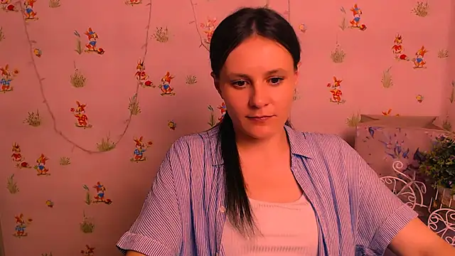 Snapshot of ValeriaHeart_ chatting on 02-06-25, 10:37 ValeriaHeart online show from 02-06-25, 10:37