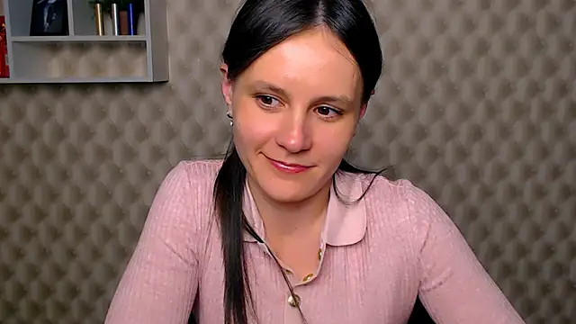 Snapshot of ValeriaHeart_ chatting on 02-25-25, 07:03 ValeriaHeart online show from 02-25-25, 07:03