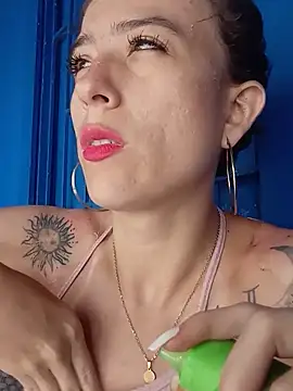 Snapshot of Nathaly-777 chatting on 06-05-26, 07:52 Nathaly-777 online show from 06-05-26, 07:52