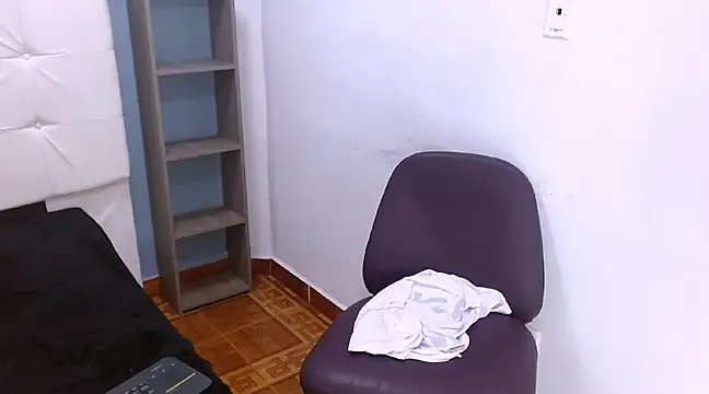 LihanJor 23 online show from 02-15-25, 08:11