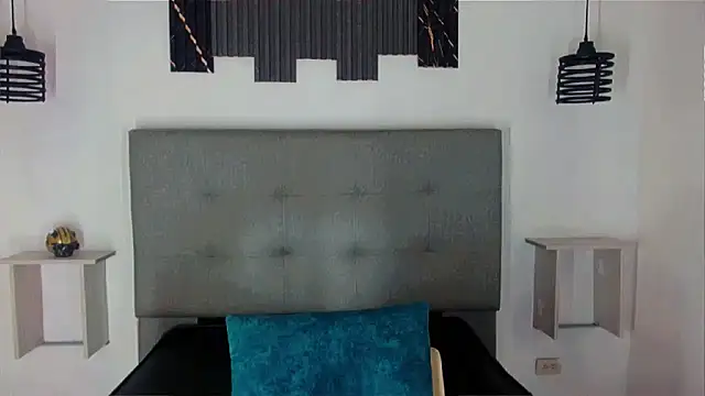 LihanJor 23 online show from 12-16-25, 12:54