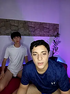 Snapshot of jacob_and_sam chatting on 02-18-25, 02:49 jacob and sam online show from 02-18-25, 02:49