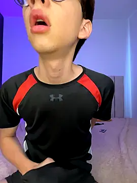 Snapshot of jacob_and_sam chatting on 09-14-25, 04:28 jacob and sam online show from 09-14-25, 04:28