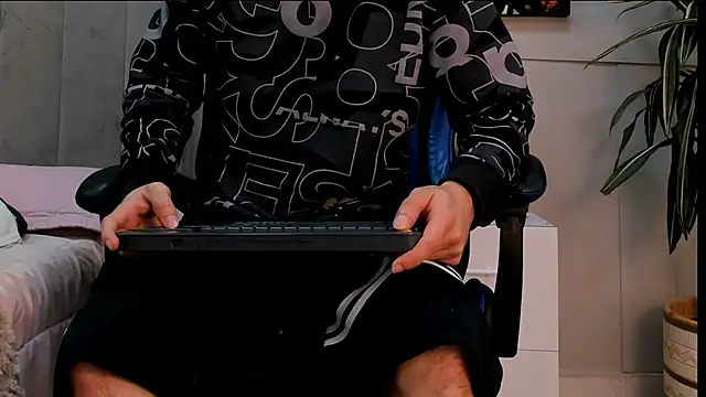 roan birkin online show from 06-10-26, 07:24