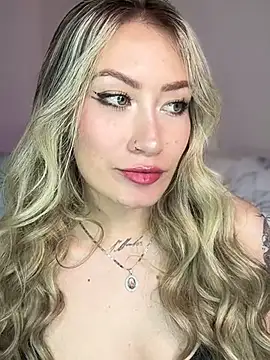 Snapshot of Lally_Valencia__ chatting on 02-18-25, 07:10 Lally Valencia   online show from 02-18-25, 07:10